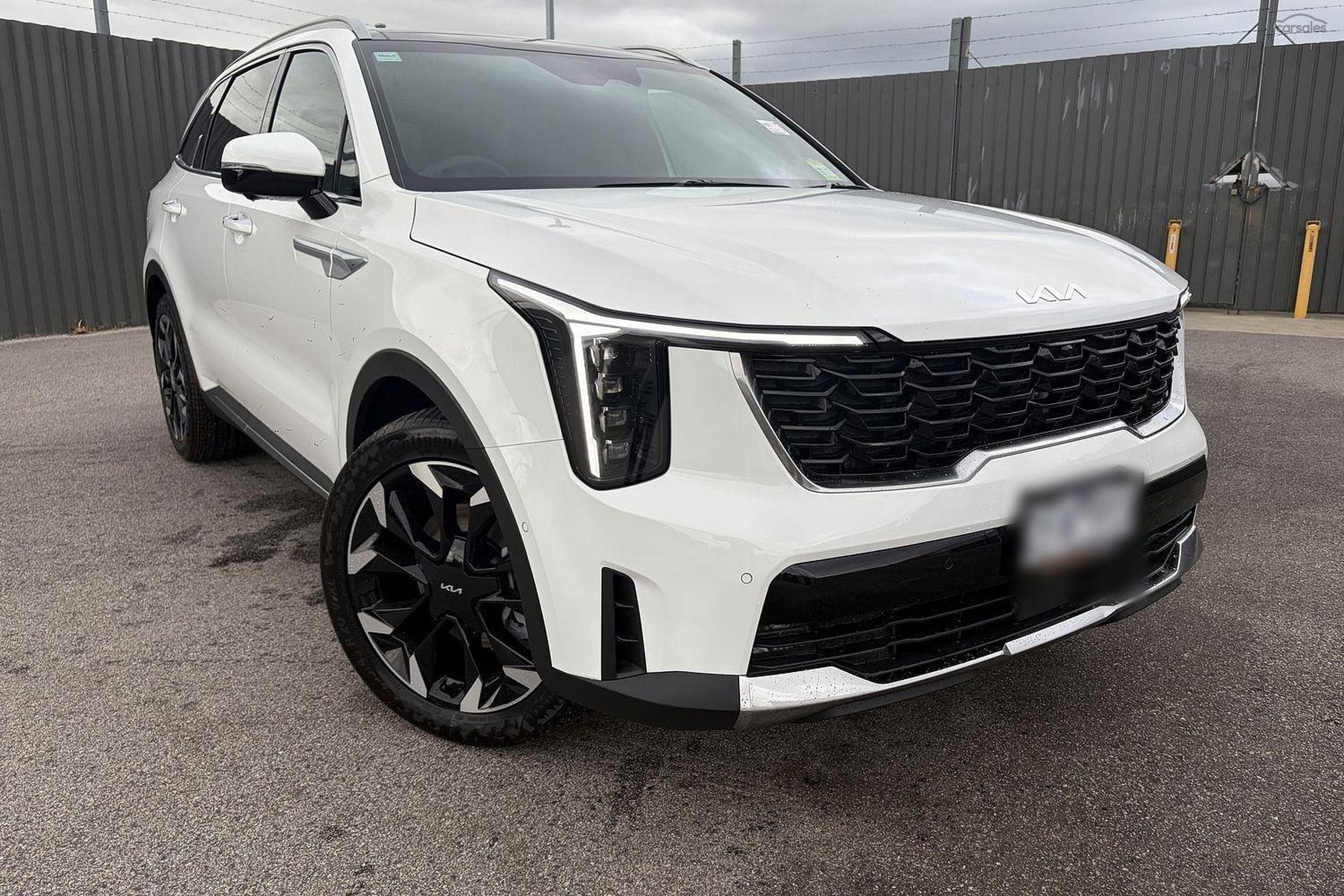Kia Sorento or Isuzu D-Max X-Rider or Ford Everest or $40,000 Cash 1