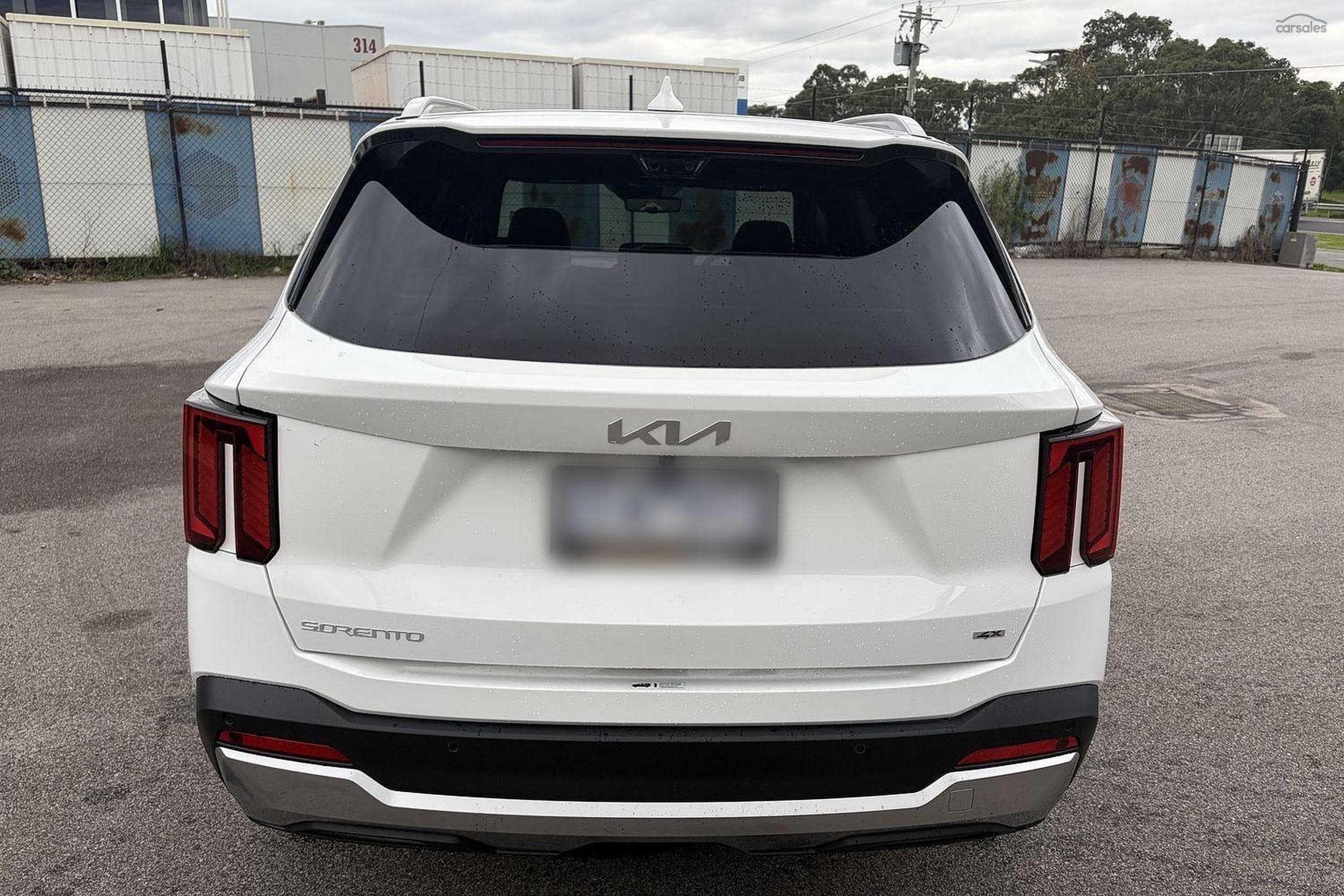 Kia Sorento or Isuzu D-Max X-Rider or Ford Everest or $40,000 Cash 16