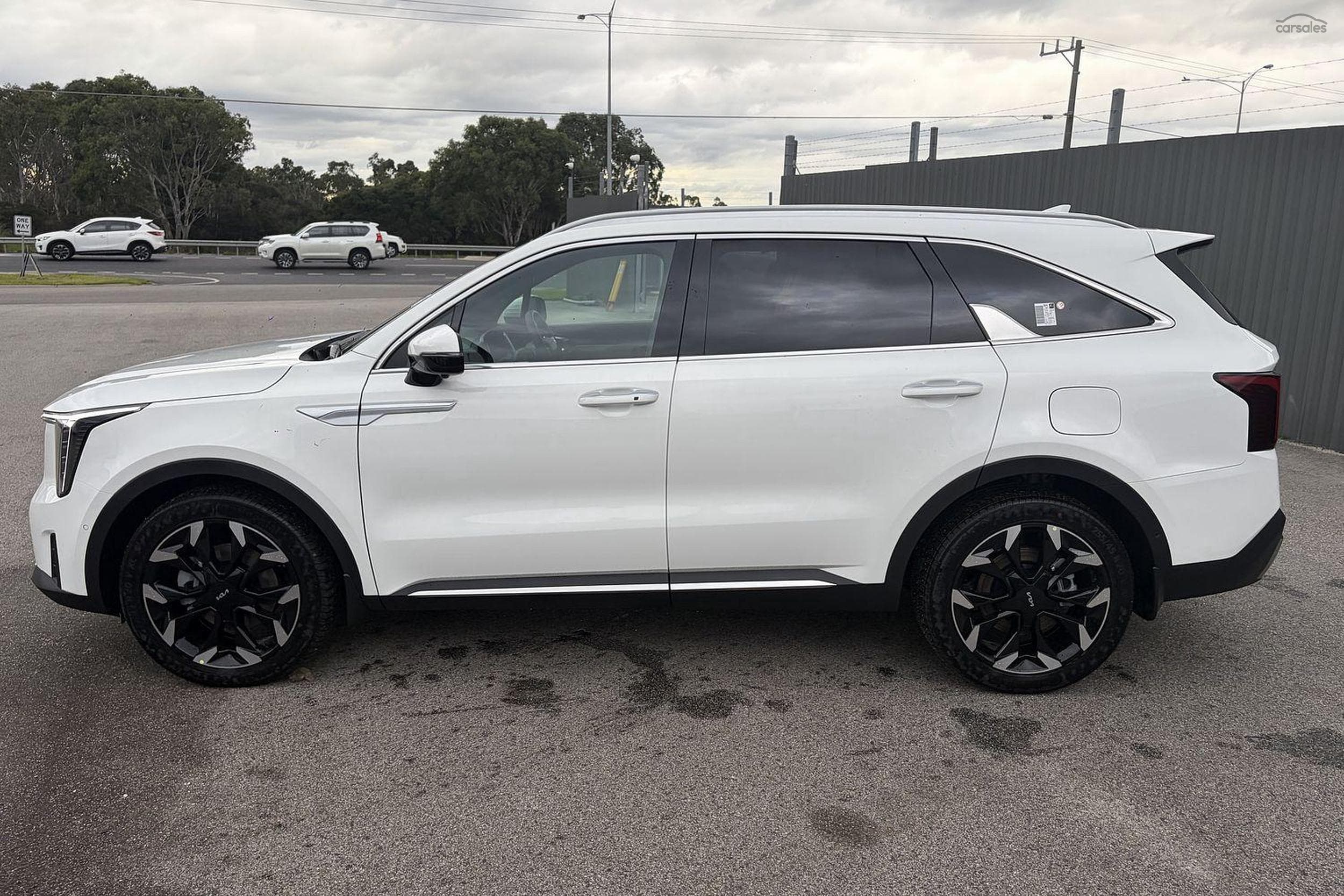 Kia Sorento or Isuzu D-Max X-Rider or Ford Everest or $40,000 Cash 10